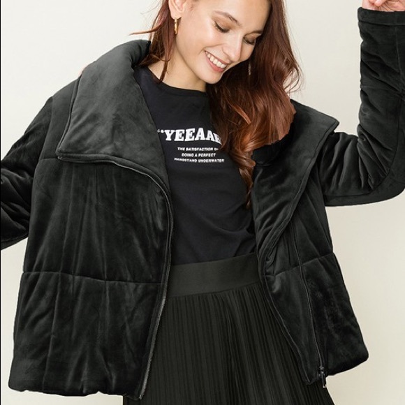 Last 2 - Store Closing‼️ Black Puffer Jacket - Picture 6 of 6